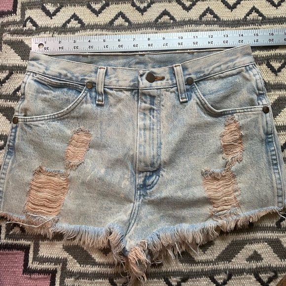 Wrangler Pants - Cheeky high waist Wrangler shorts